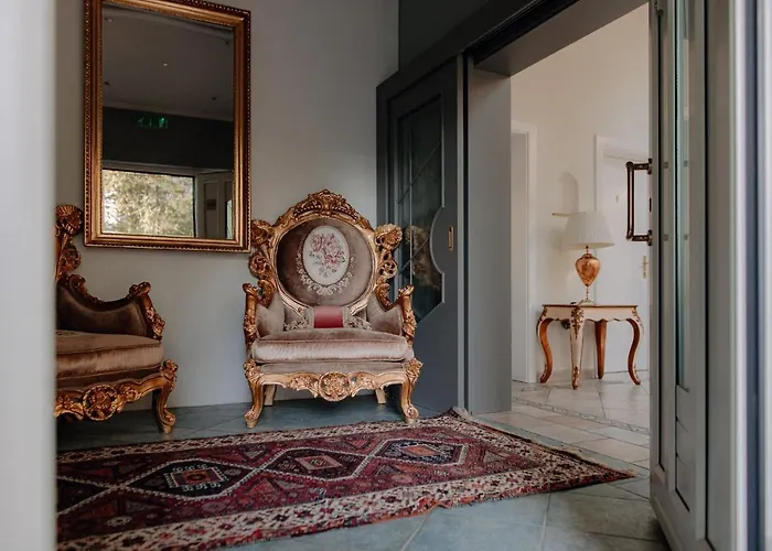 Elegant&hu Guest house *